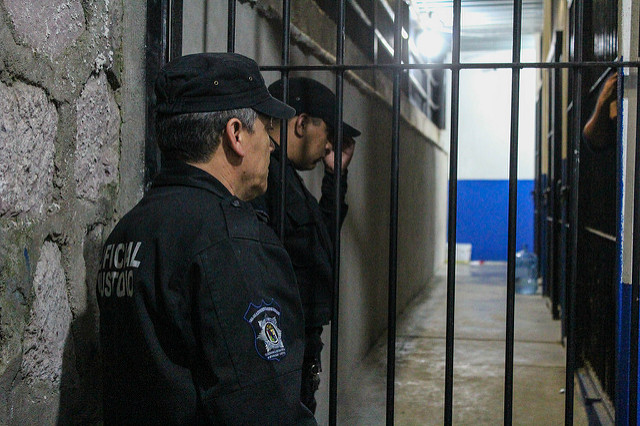 Suspendieron permisos y vacaciones a policías durante la Feria