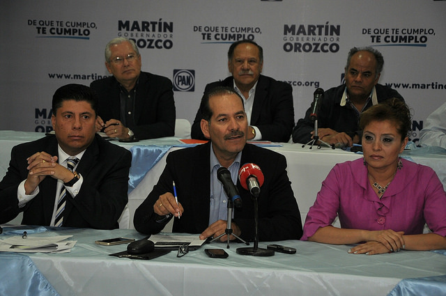 Ofrece candidato panista obligar a los tres poderes a presentar su 3de3