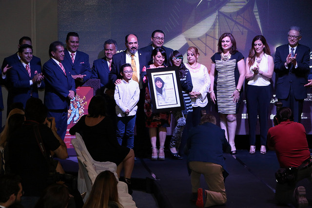 Homenajean a las tradiciones textiles de Aguascalientes los ganadores de Unimodaa