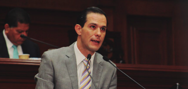 Aprueba MC no separarse del cargo en reelección