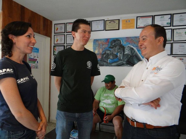 Mejorar empleo para combatir el suicidio, propone Felipe González