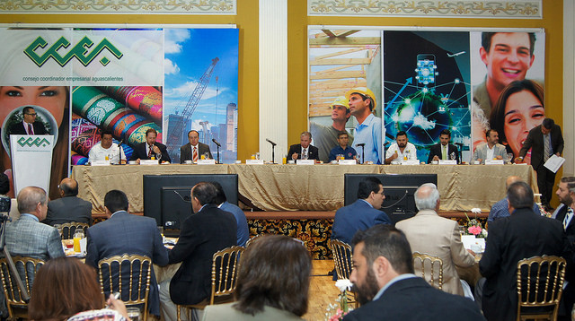 Un encuentro más entre empresarios y candidatos a la alcaldía de Aguascalientes