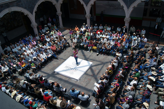 Entrega Sedatu constancias de propiedad a semanas de la elección