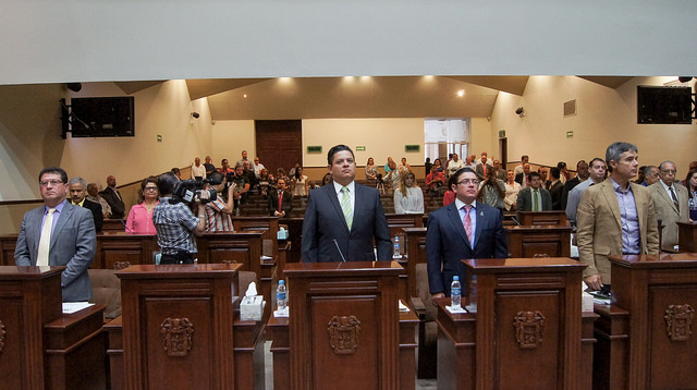 Peleas en Tribuna, se estanca Congreso en temas de campaña