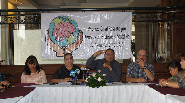 Restringe IMSS atención a pacientes con esclerosis múltiple