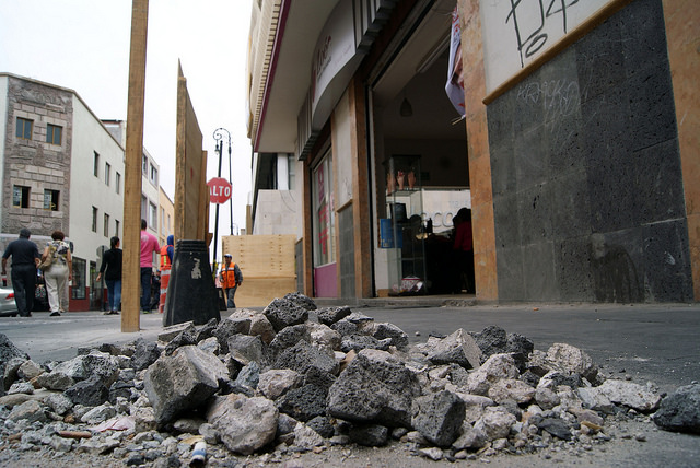 Podríamos sacarlos, pero no queremos, responde Gobierno a locatarios