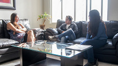 Los jóvenes deben participar activamente en la política