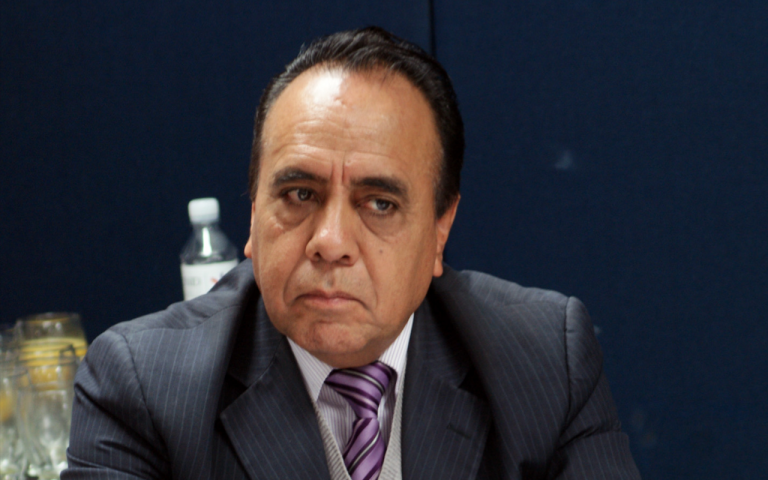 Hijos mayores de edad tienen derecho a pensión alimenticia en caso de divorcio