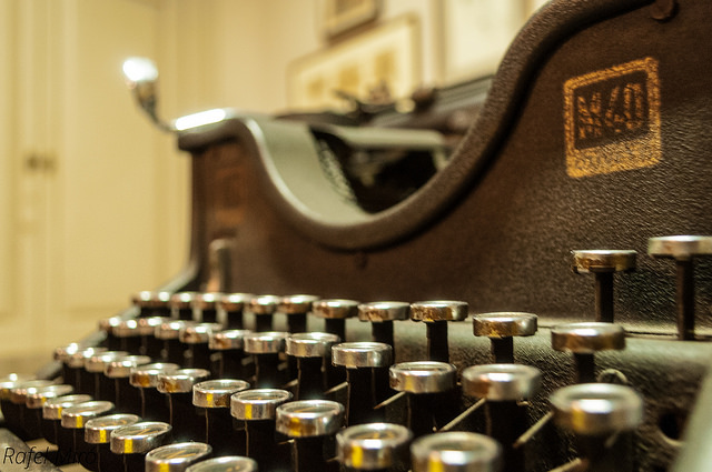 Élmer Mendoza y Paco Ignacio Taibo II reflexionan sobre sus procesos de escritura