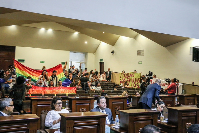 Exige comunidad LGBT sus derechos al Congreso del Estado