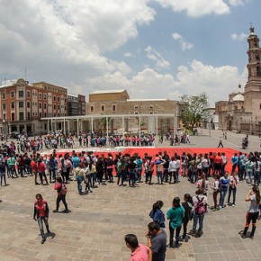 27427362445_5e2f7ee28b_z