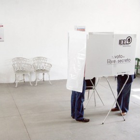 27490577885_f81bd567d5_z