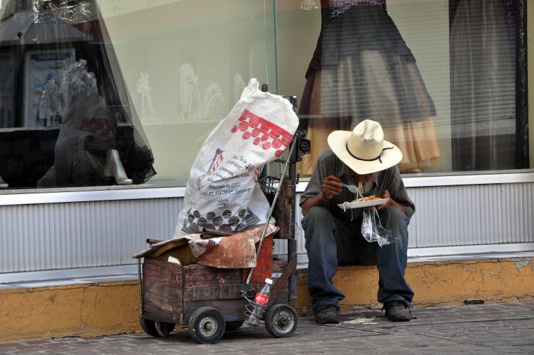 Hay 26 mil aguascalentenses  con pobreza alimentaria