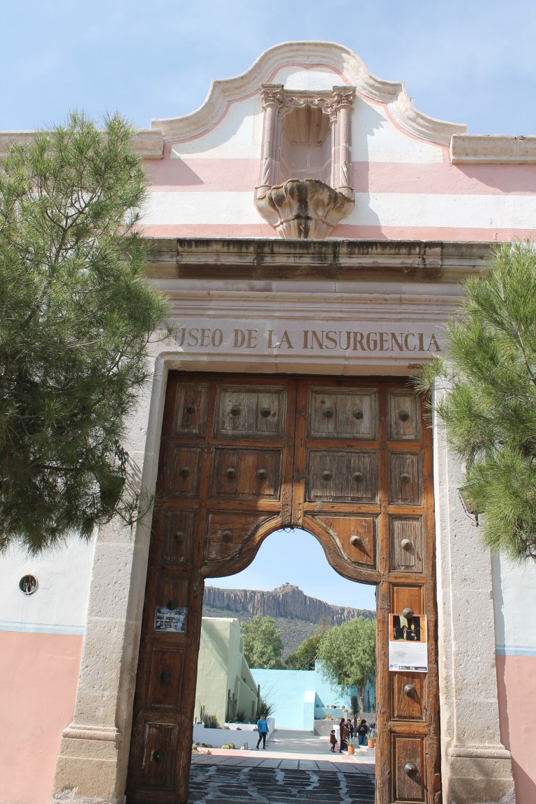 Inauguran en el Museo de la Insurgencia Casa, de Claudia Esparza