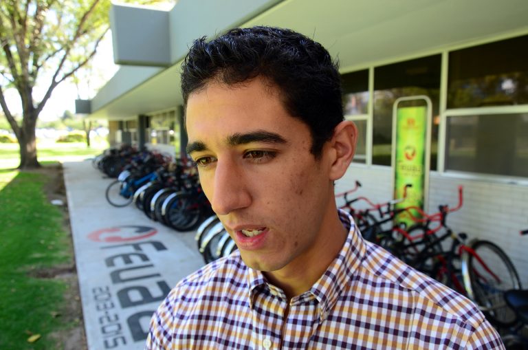 La prioridad de Feuaa son las becas, no las bicicletas