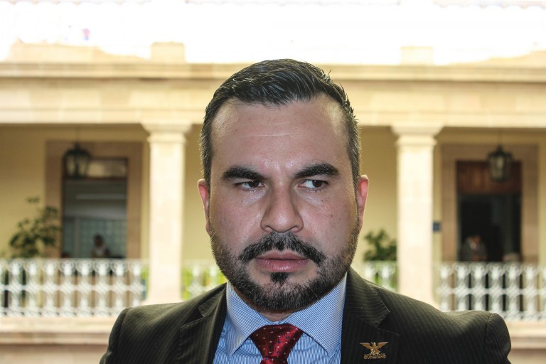 Se envalentona regidor: “No tengo por qué rendir cuentas a los secretarios”