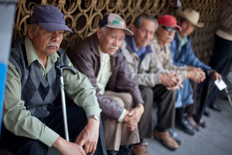 Clubes de la tercera edad del DIF dejaron de vender en la Alameda por delincuencia