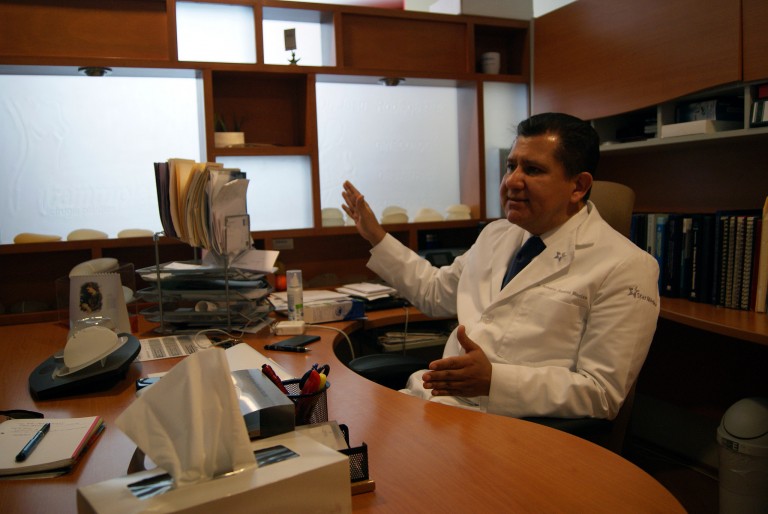 Crea Congreso dictamen para impedir ejercer a cirujanos plásticos con maestría