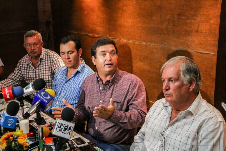 Productores emprenderán protestas si Liconsa reduce compra de leche mexicana