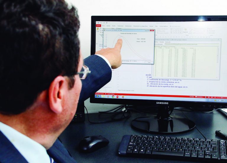 Aplican modelo para prevenir desbordamiento en obras públicas sobre cuencas