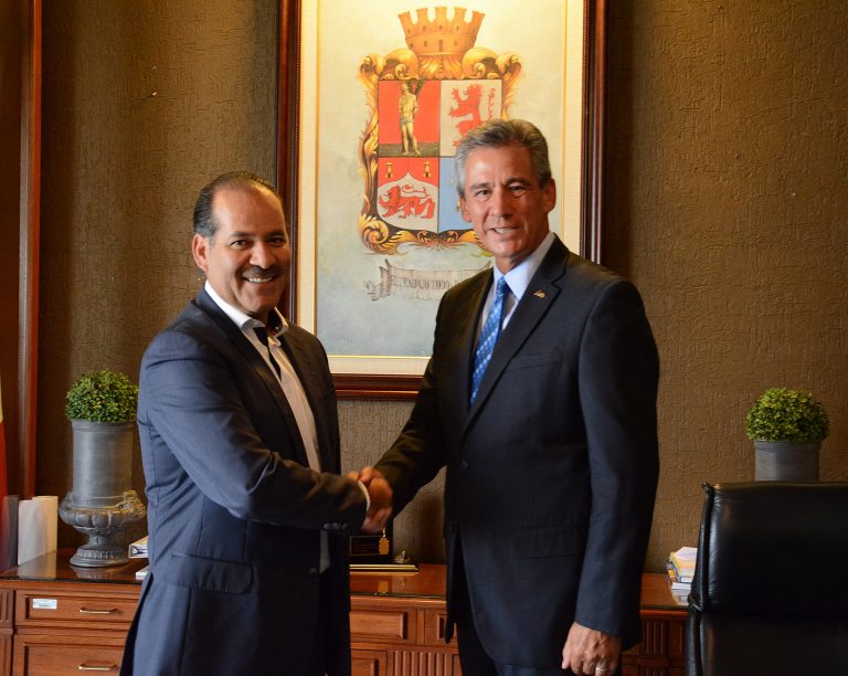 Se reúne Martín Orozco con alcalde de León