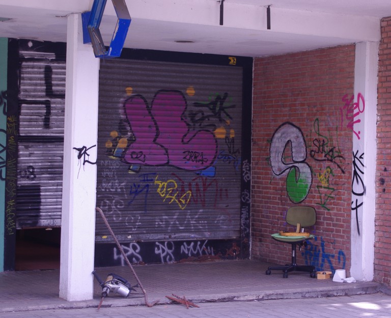 Se ha detenido alrededor de 20 personas por vandalismo en edificios públicos