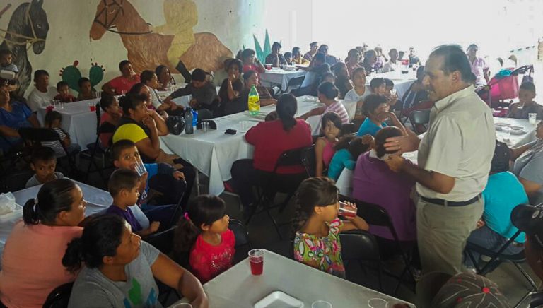 Martín Orozco propone Gran Acuerdo Social por la Educación en la comunidad el Salero