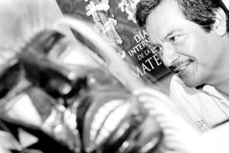 Ingresa el poeta mazateco Juan Gregorio Regino a la Academia Mexicana de la Lengua