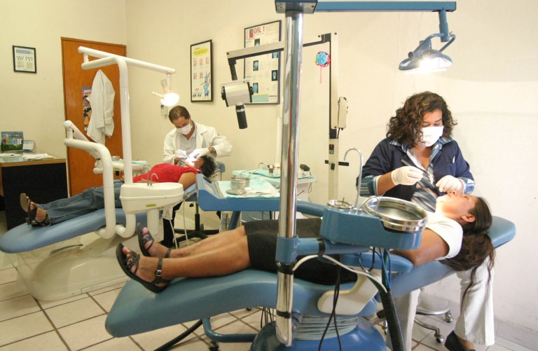 Hacen falta consultorios dentales en centros de salud comunitarios del ISSEA