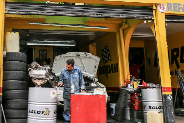 Industria automotriz no ha desplazado a empresas locales en generación de empleo: SNE