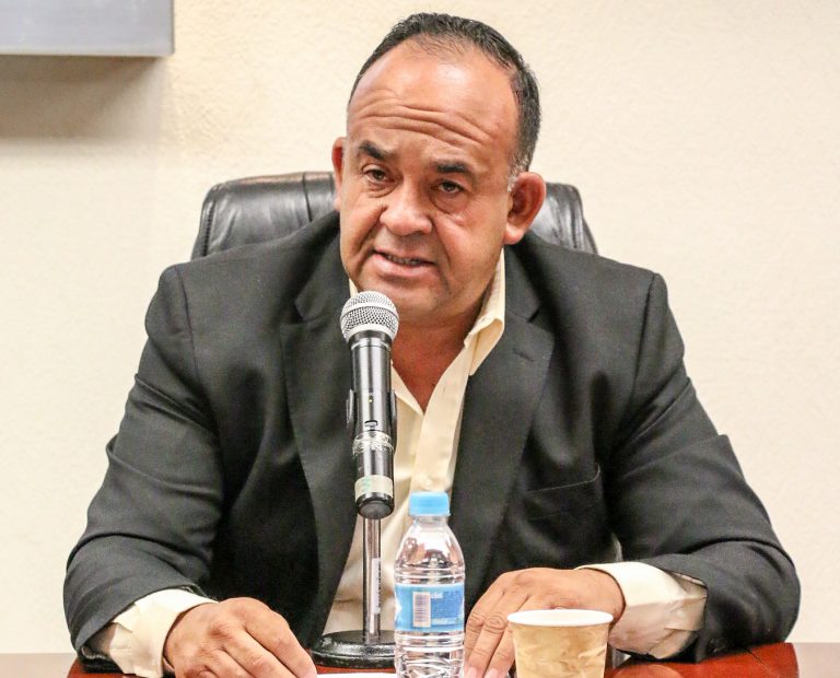 Justifican diputados falta de maestros al inicio del ciclo escolar