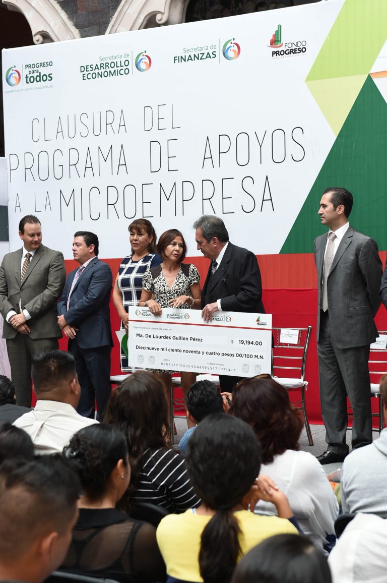 Clausuran Programa de Fomento a la Microempresa Local