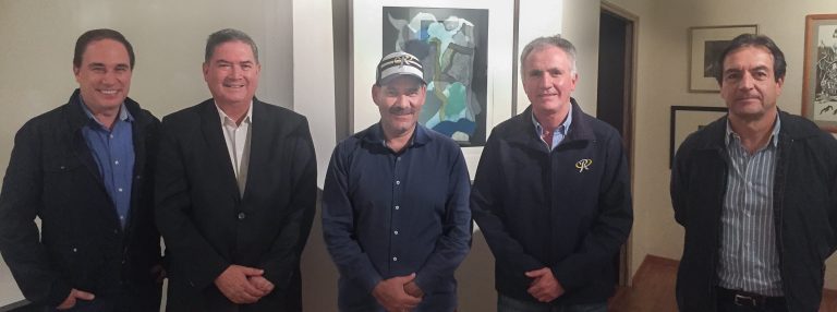 Se reúne gobernador electo con propietarios y directivos de Rieleros