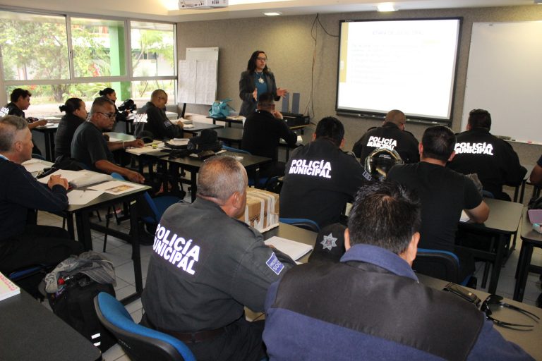 Concluyen periodo de formación policías de municipios