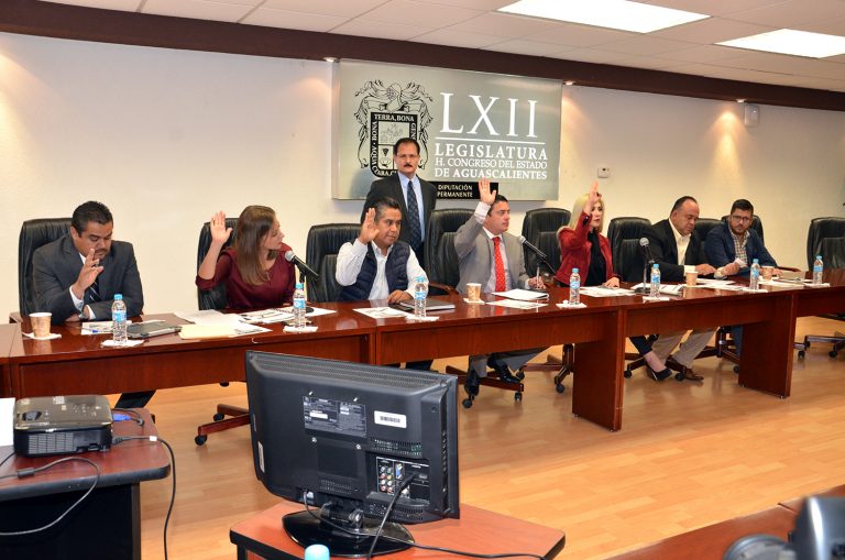 Priistas usan Diputación Permanente para condenar a panistas