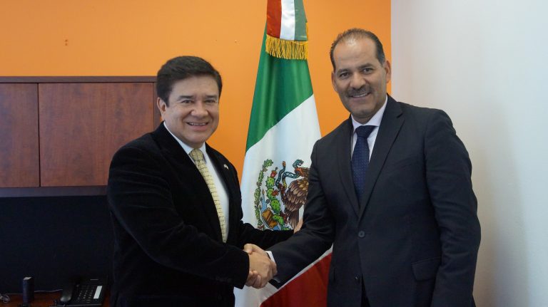 Se reúne Martín Orozco con cónsul de México en Utah