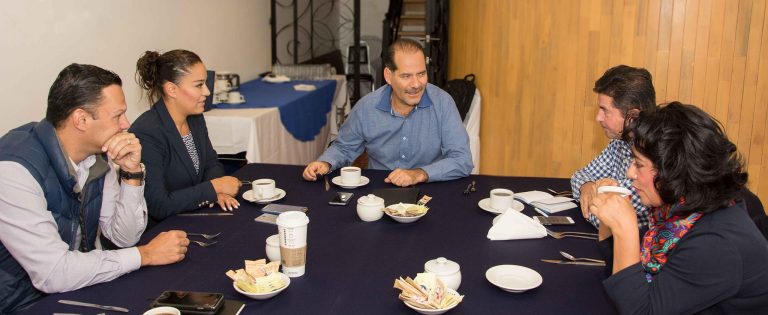 Asegura gobernador electo que trabajará en equipo con diputados federales