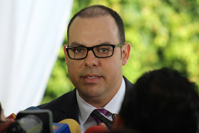 Es necesario concientizar a la población sobre la problemática ambiental