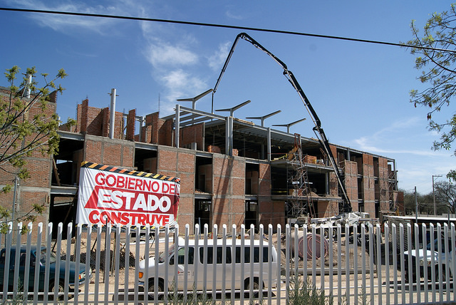 Asegura el gobernador que está garantizada la conclusión de obras al término de su gestión