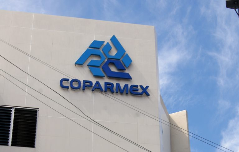 Avizora Coparmex inflación por el alza del dólar