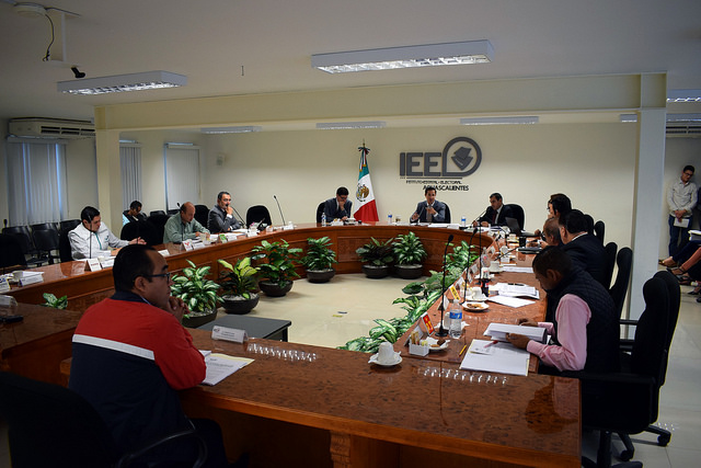 Resuelven consejeros del IEE diversos procedimientos sancionadores
