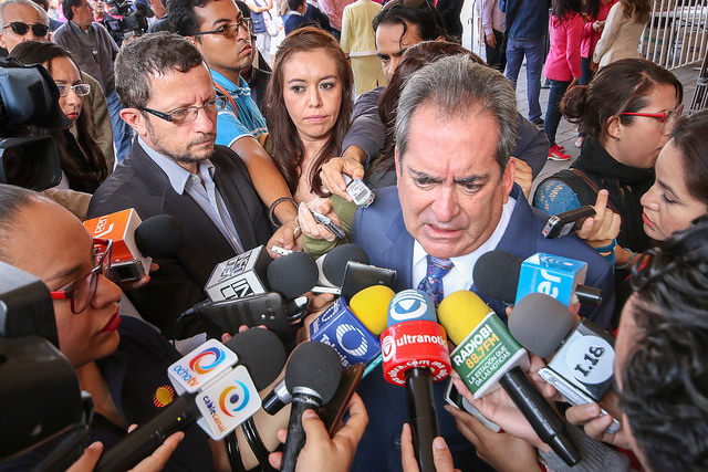 Niega Lozano de la Torre que exista exceso de personal en su administración