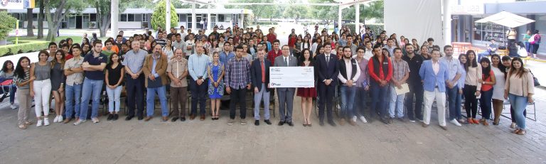 Universitarios que necesitan trabajar no se concentran en sus estudios