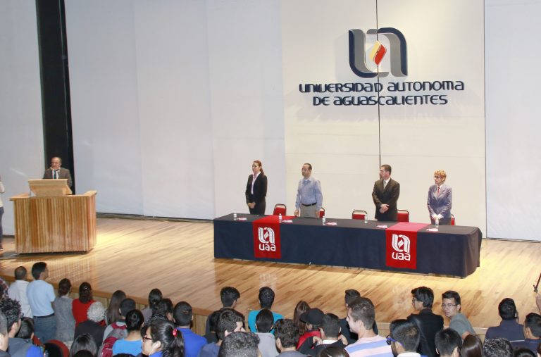 Ingenierías ya no son sólo para hombres, cada vez más mujeres deciden estudiar en la UAA