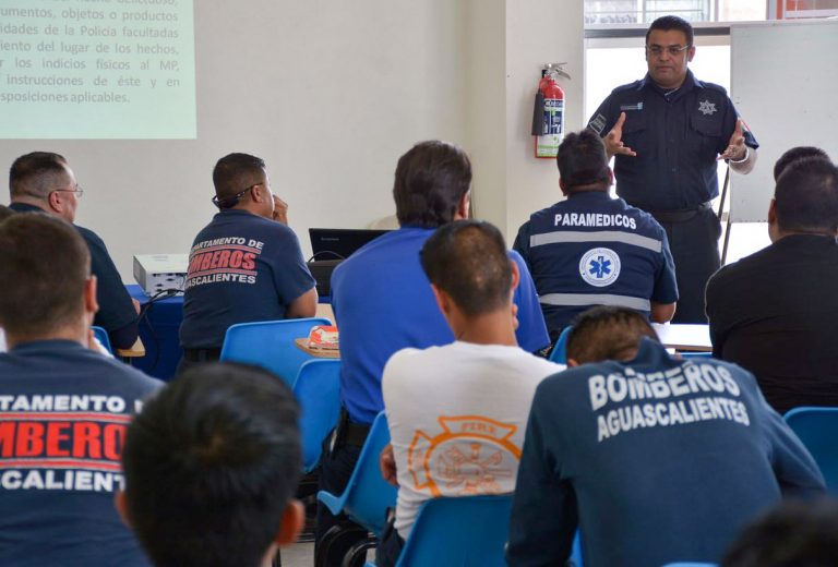 Imparten curso Primer Respondiente a 180 servidores públicos