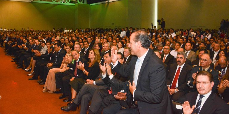 Orozco Sandoval asiste a la toma de protesta del gobernador de Zacatecas