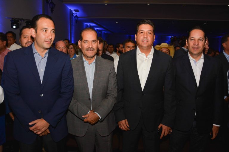 Se reúne Martín Orozco con gobernadores