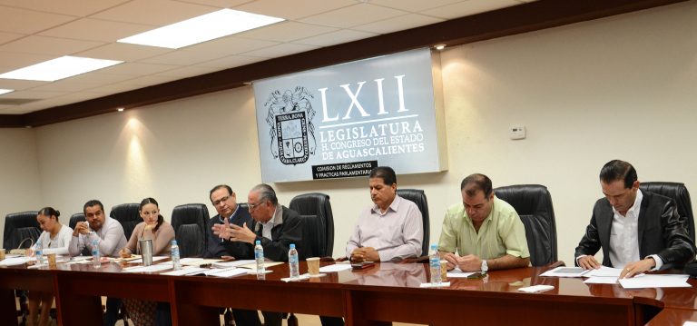 Analizan reformar la Ley Orgánica del Congreso