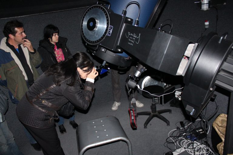 Conquistar el espacio será el tema de Descubre la Noche