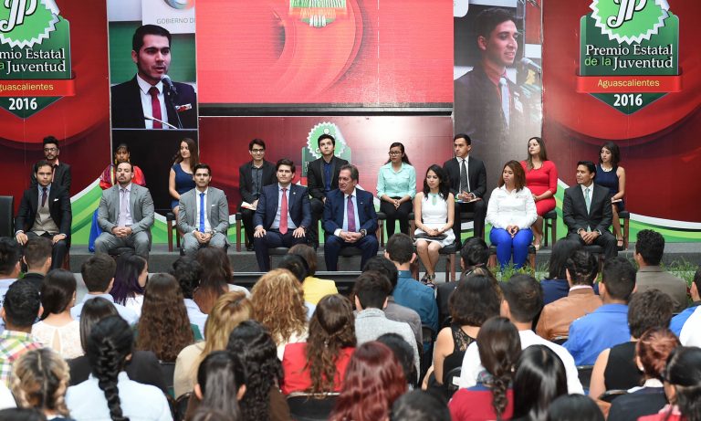 Entrega del Premio Estatal de la Juventud 2016